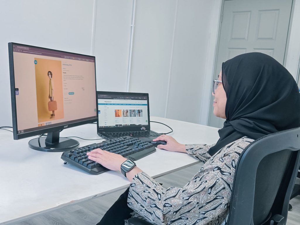 ecommerce development in Malaysia